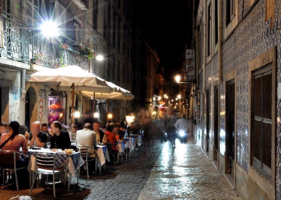 C2 Bairro Alto 18Th Century Beautiful Apartment Lisboa Ngoại thất bức ảnh